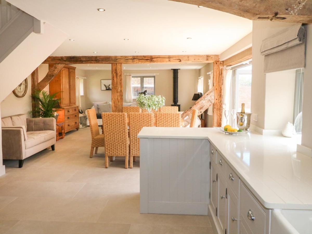 Upper Barn Villa Stafford Exterior photo